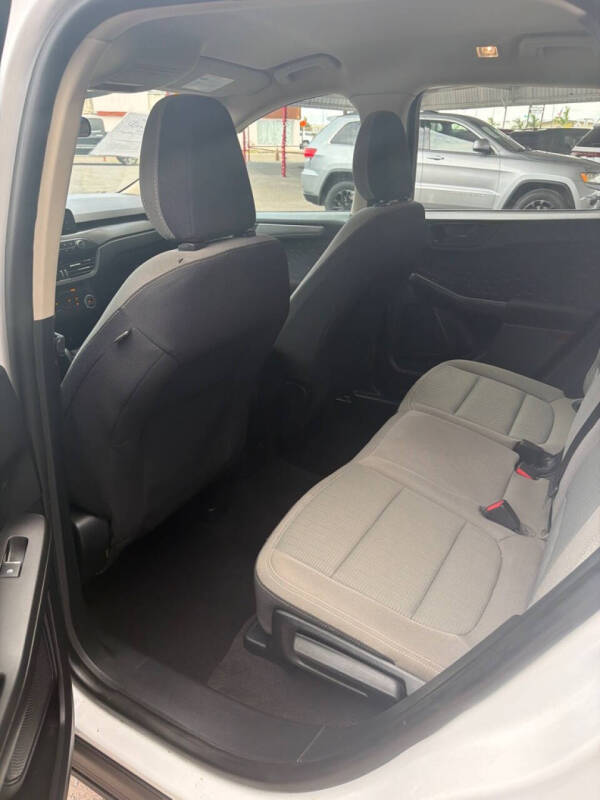 2020 Ford Escape S