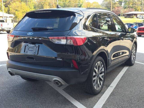 2020 Ford Escape Hybrid Titanium