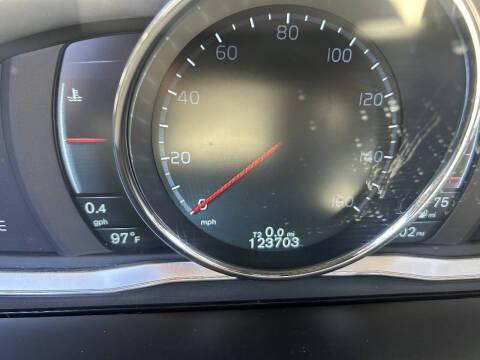 2016 Volvo XC60 T5 Drive-E Premier
