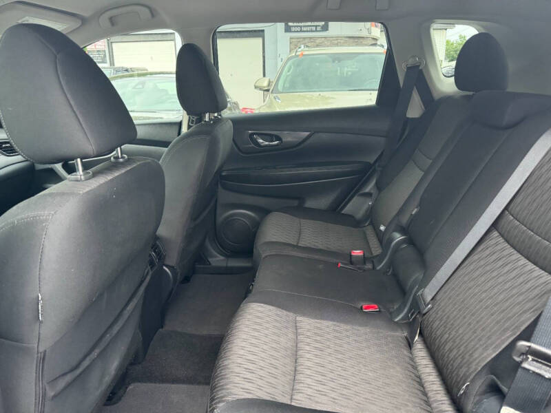 2018 Nissan Rogue SV
