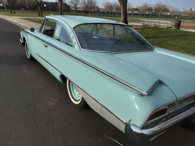 1960 Ford Starliner