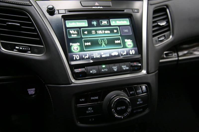 2016 Acura RLX w/Advance