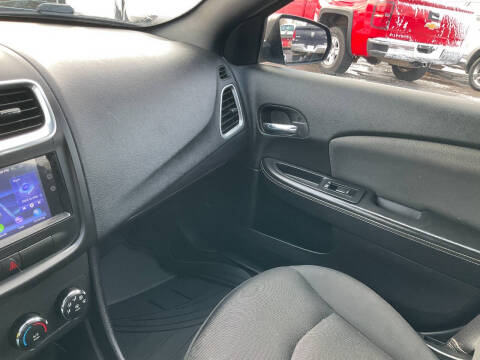 2013 Dodge Avenger SE