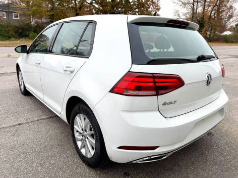 2018 Volkswagen Golf TSI S