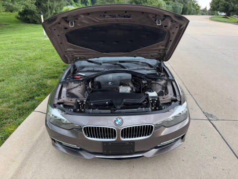 2012 BMW 3 Series 328i