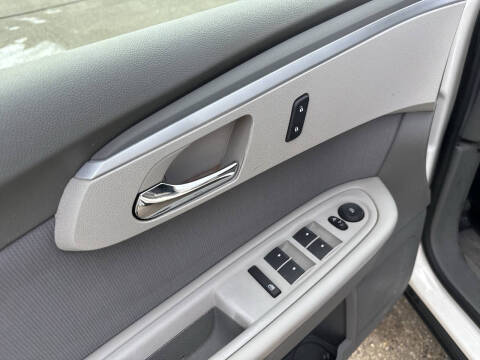 2012 Chevrolet Traverse LS