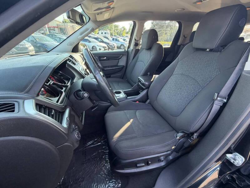 2015 GMC Acadia SLE-2