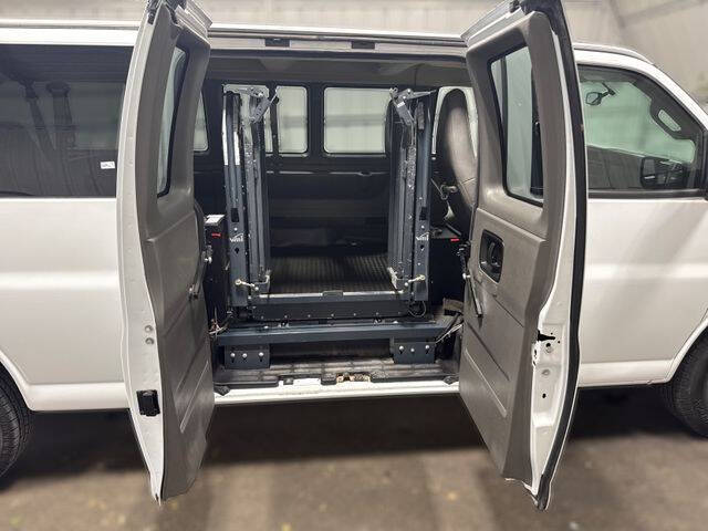 2017 Chevrolet Express LT 3500