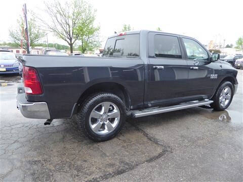2015 RAM 1500 SLT