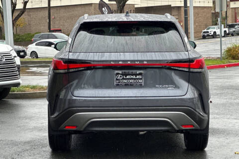 2026 Lexus RX 450h+ Luxury