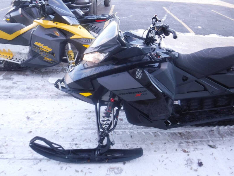 2021 Ski-Doo Renegade® X-RS® Rota