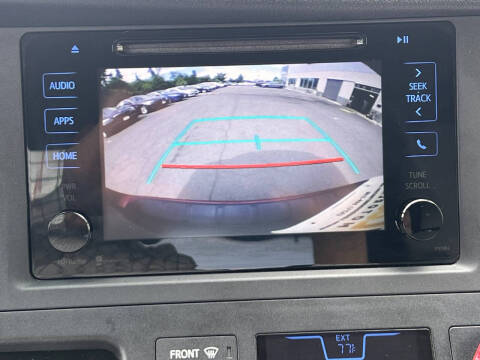 2015 Toyota Sienna LE 8-Passenger