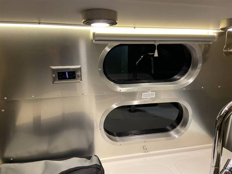 2018 Airstream GLOBETROTTER -