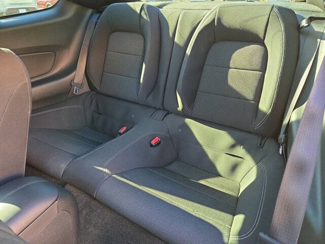 2017 Ford Mustang V6