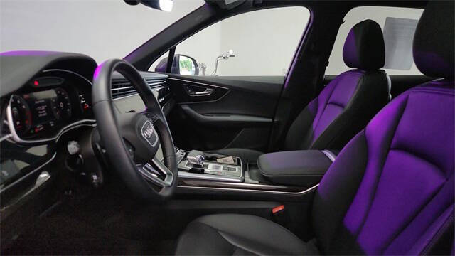 2025 Audi Q7 quattro Premium 45 TFSI