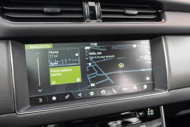 2018 Jaguar XF Sportbrake 29