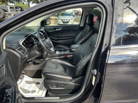 2020 Ford Edge Titanium