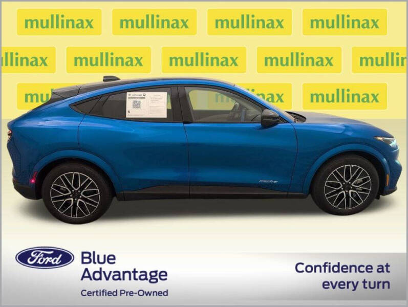 2025 Ford Mustang Mach-E Premium