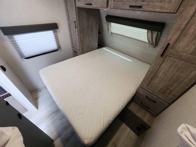 2023 Forest River Surveyor Legend