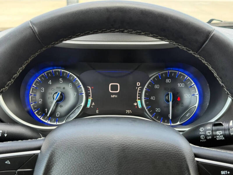 2022 Chrysler Pacifica Touring L