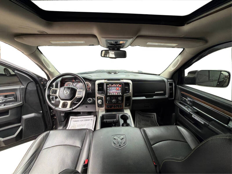 2017 RAM 1500 Laramie