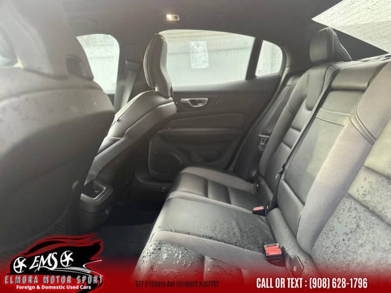 2019 Volvo S60 T6 R-Design