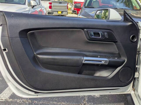 2016 Ford Mustang V6