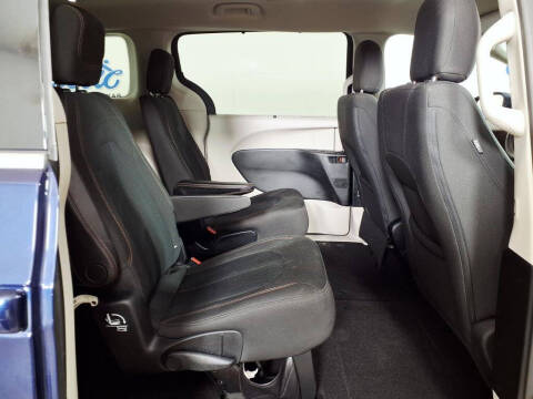 2018 Chrysler Pacifica Touring Plus