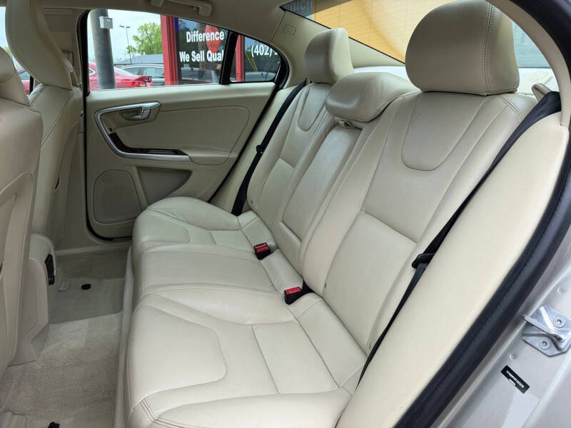 2015 Volvo S60 T5 Drive-E Platinum