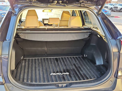 2022 Toyota RAV4 XLE Premium