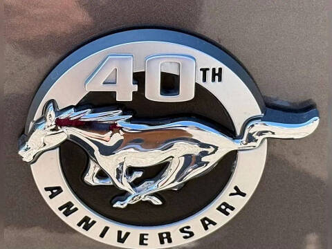 2004 Ford Mustang GT Deluxe