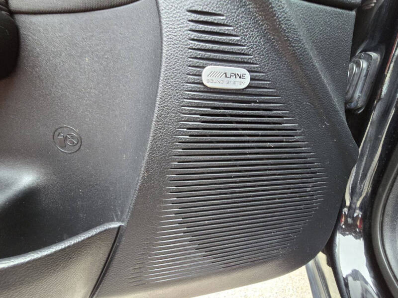 2017 Dodge Challenger R/T Shaker