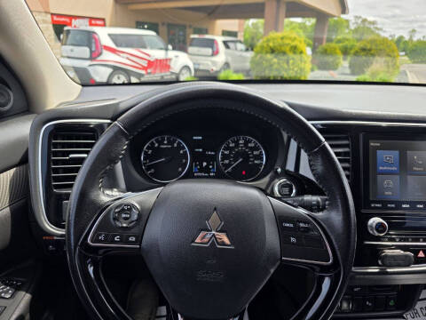 2020 Mitsubishi Outlander SEL