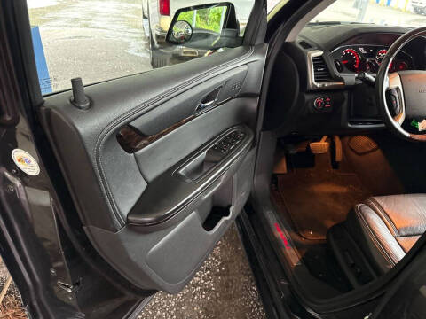 2013 GMC Acadia Denali