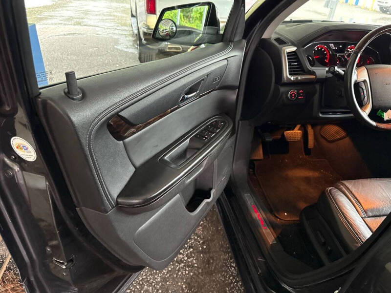 2013 GMC Acadia Denali