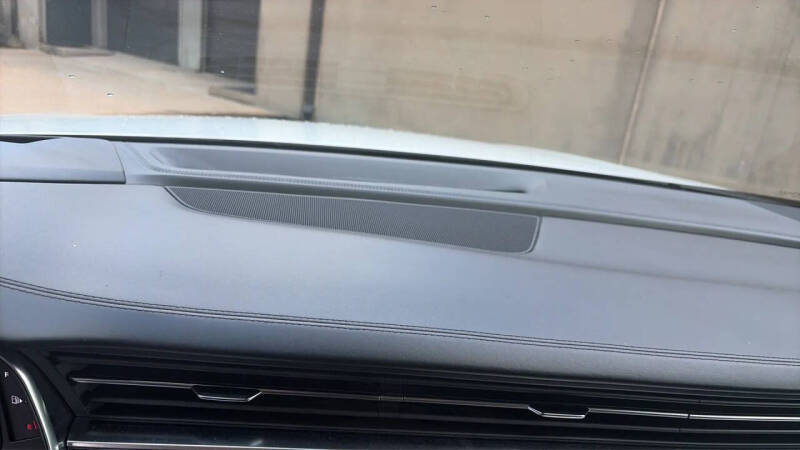 2019 Audi Q8 quattro Prestige 55 TFSI