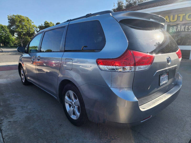 2011 Toyota Sienna