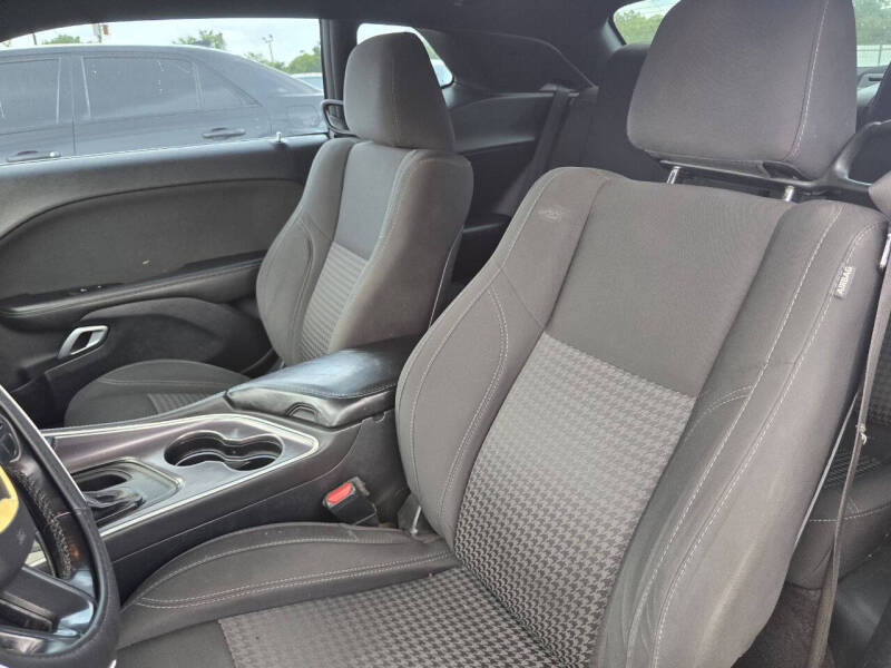 2018 Dodge Challenger SXT