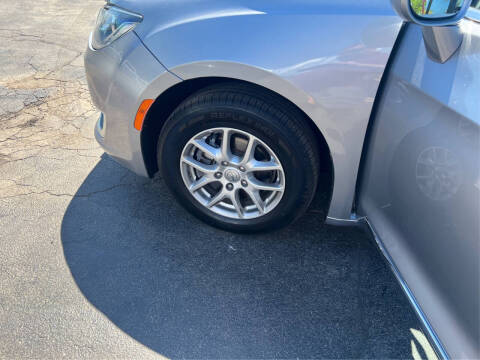 2020 Chrysler Pacifica Touring L