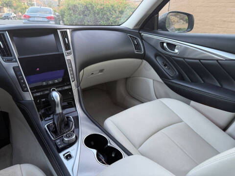 2015 Infiniti Q50 Premium