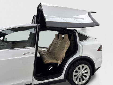 2016 Tesla Model X 75D