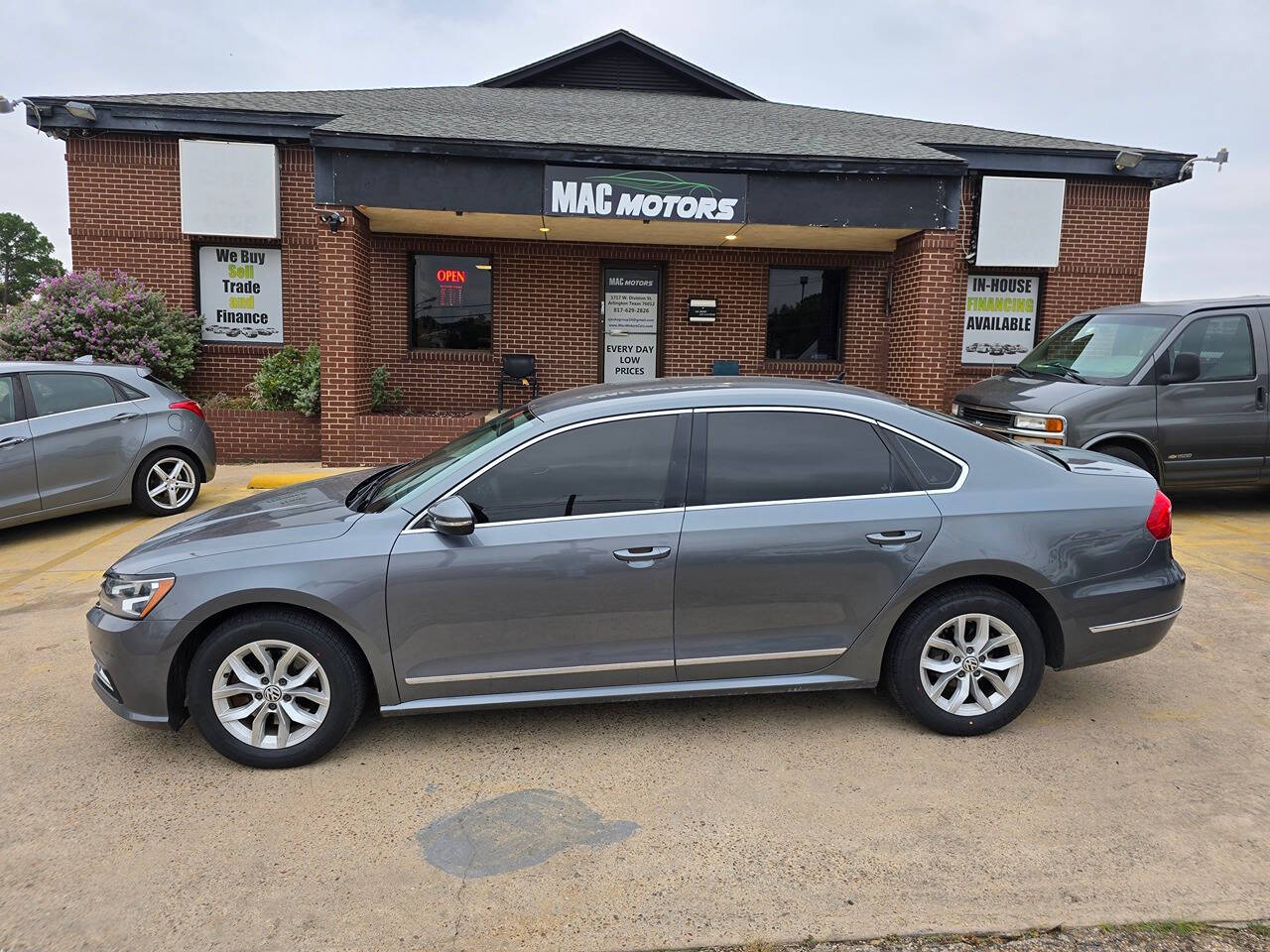 2016 Volkswagen Passat for sale at Mac Motors in Arlington, TX