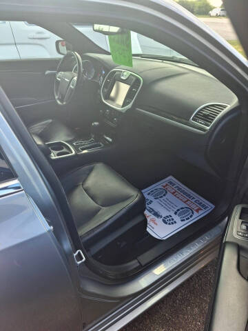 2011 Chrysler 300 C