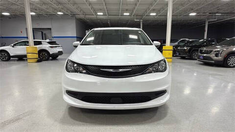 2022 Chrysler Voyager LX