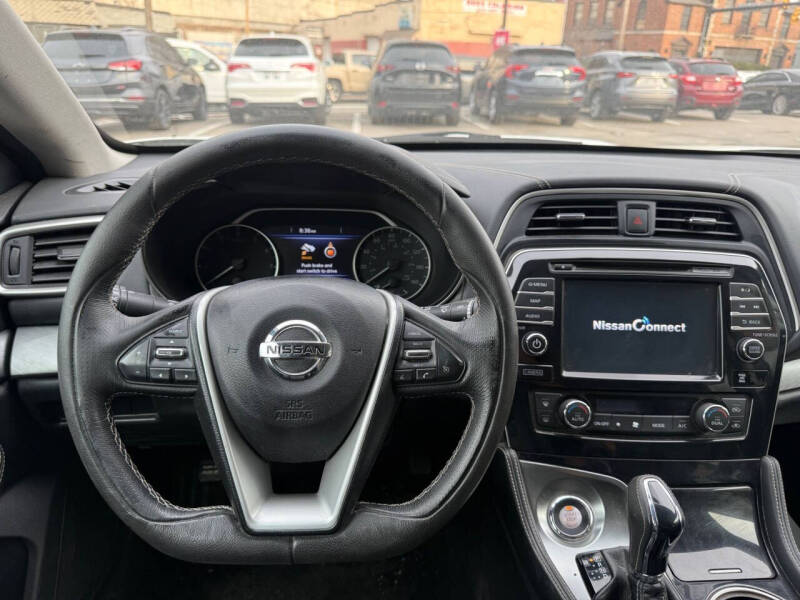 2017 Nissan Maxima