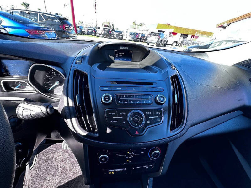 2017 Ford Escape S