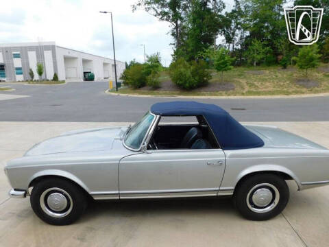 1965 Mercedes-Benz SL-Class