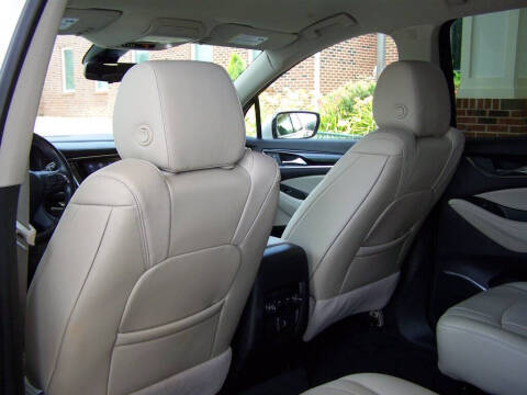 2021 Buick Enclave Essence