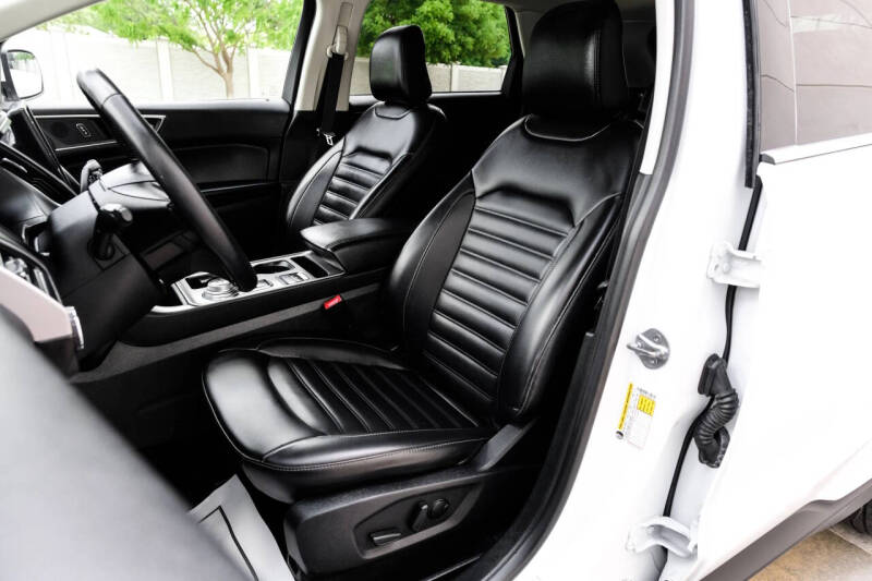 2024 Ford Edge