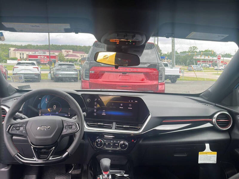 2025 Chevrolet Trax RS